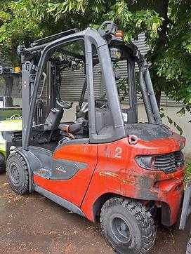 Használt targonca LINDE H25/600 D: 2,5t (EU5) DIESEL VIERRADFRONTSTAPLER (13049538)