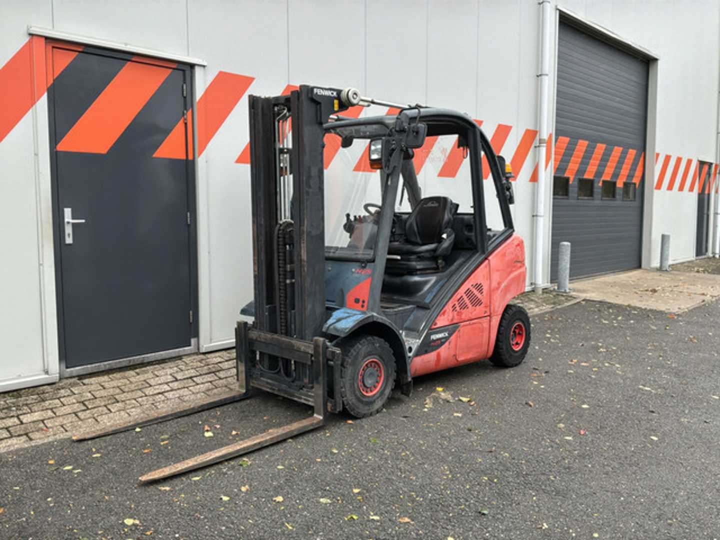 Használt targonca LINDE H25D-02 DIESEL VIERRADFRONTSTAPLER (13075322)