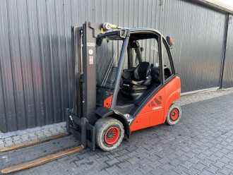 Használt targonca LINDE H25T-02 GAS VIERRADFRONTSTAPLER (13062481) backdrop