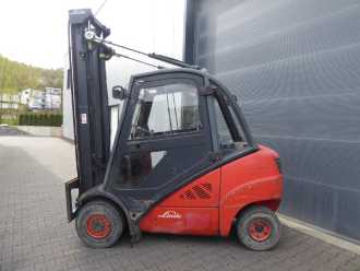 Használt targonca LINDE H30D-01 DIESEL VIERRADFRONTSTAPLER (13040874)