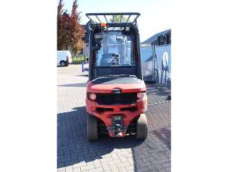 Használt targonca LINDE H30D-01 DIESEL VIERRADFRONTSTAPLER (13041372)