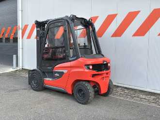 Használt targonca LINDE H30D-01 DIESEL VIERRADFRONTSTAPLER (13075315)