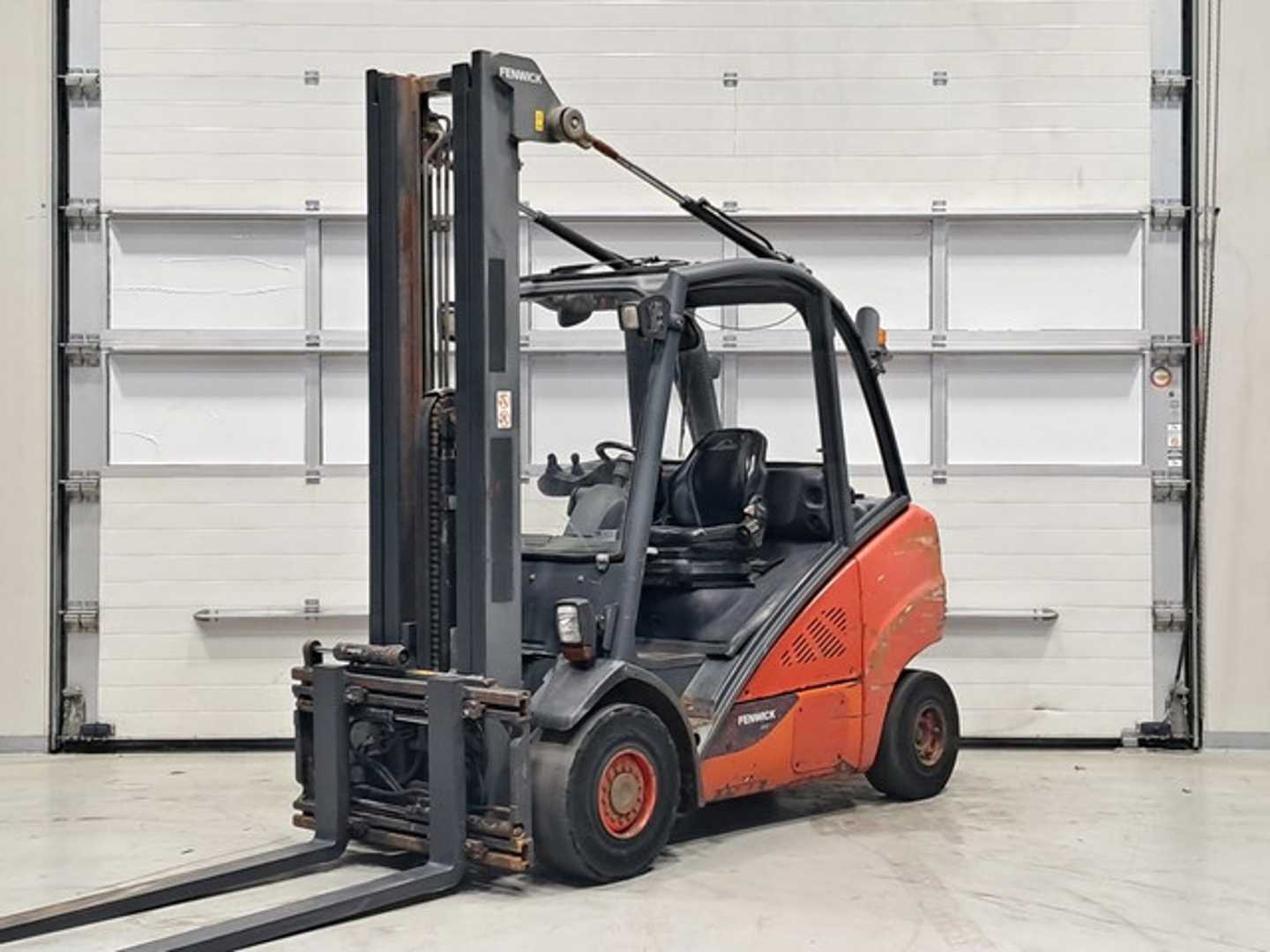 Használt targonca LINDE H30D-02 DIESEL VIERRADFRONTSTAPLER (13050305)