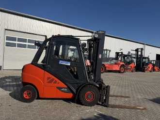 Használt targonca LINDE H30D-02 DIESEL VIERRADFRONTSTAPLER (13074417)