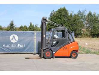 Használt targonca LINDE H30D DIESEL VIERRADFRONTSTAPLER (13062928) backdrop