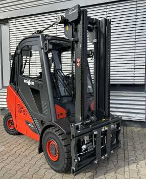 Használt targonca LINDE H30D DIESEL VIERRADFRONTSTAPLER (13073372)