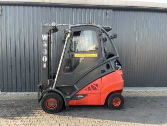 Használt targonca LINDE H30T-02 ELEKTRO VIERRADFRONTSTAPLER (13074857)