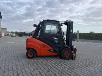 Használt targonca LINDE H35D-02 DIESEL VIERRADFRONTSTAPLER (13075632)