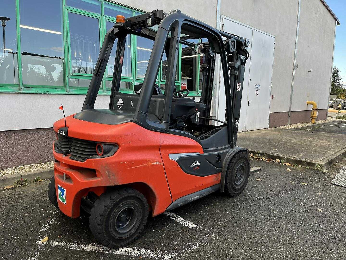 Használt targonca LINDE H35D DIESEL VIERRADFRONTSTAPLER (13010634)