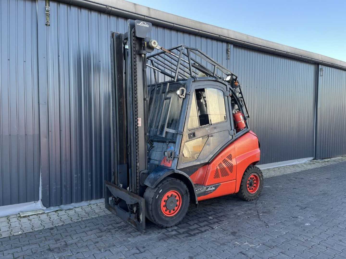 Használt targonca LINDE H45T-02 GAS VIERRADFRONTSTAPLER (13075961)