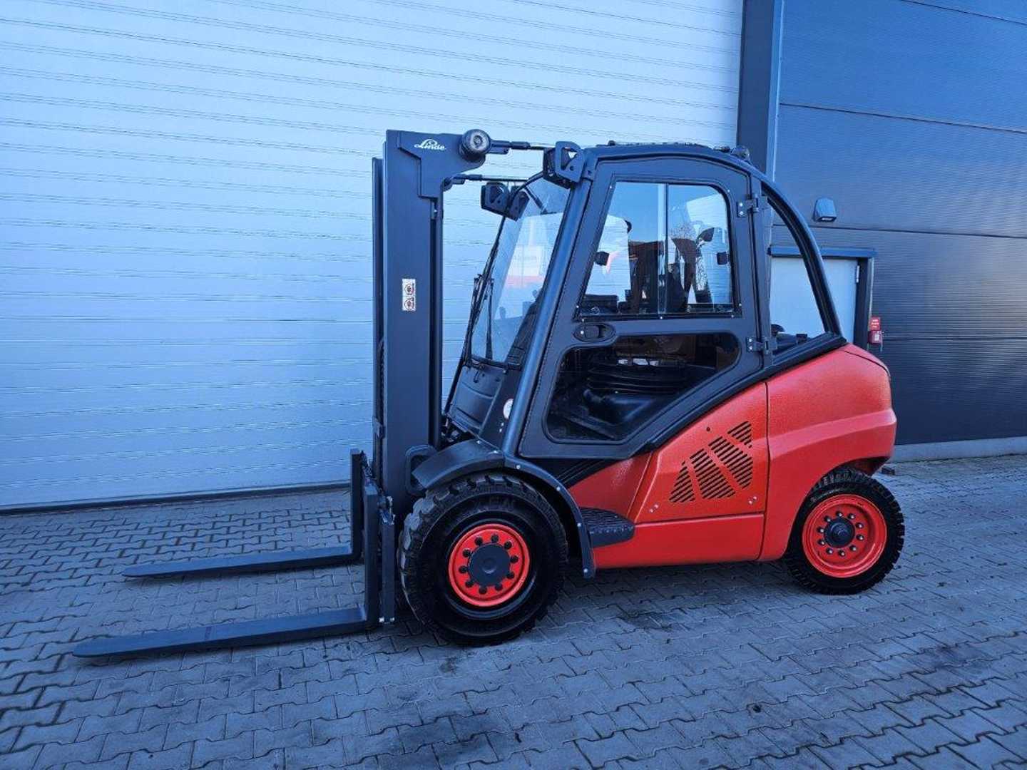 Használt targonca LINDE H50D-01 - TRIPLEX DIESEL VIERRADFRONTSTAPLER (12957355)