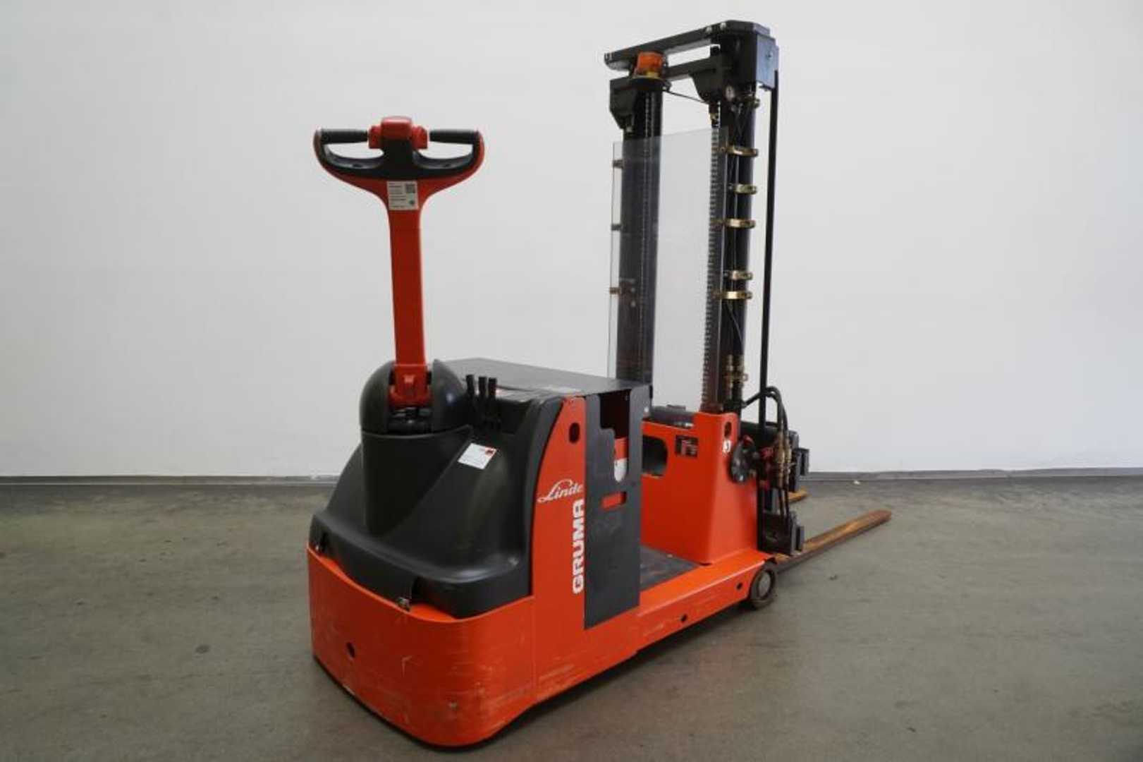 Használt targonca LINDE L 10 AC 035 ELEKTRO HOCHHUBWAGENDEICHSEL (13042734)