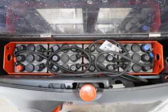 Használt targonca LINDE L 12 1172 ELEKTRO HOCHHUBWAGENDEICHSEL (13068134)