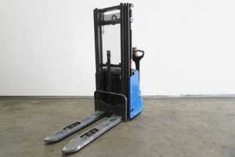Használt targonca LINDE L 12 1172 ELEKTRO HOCHHUBWAGENDEICHSEL (13068138)