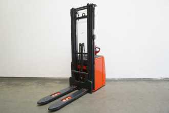 Használt targonca LINDE L 14 1173 ELEKTRO HOCHHUBWAGENDEICHSEL (13070895)