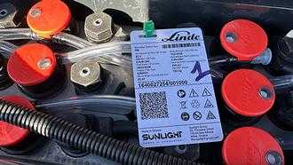Használt targonca LINDE L 16 I ELEKTRO HOCHHUBWAGENDEICHSEL (13074363)