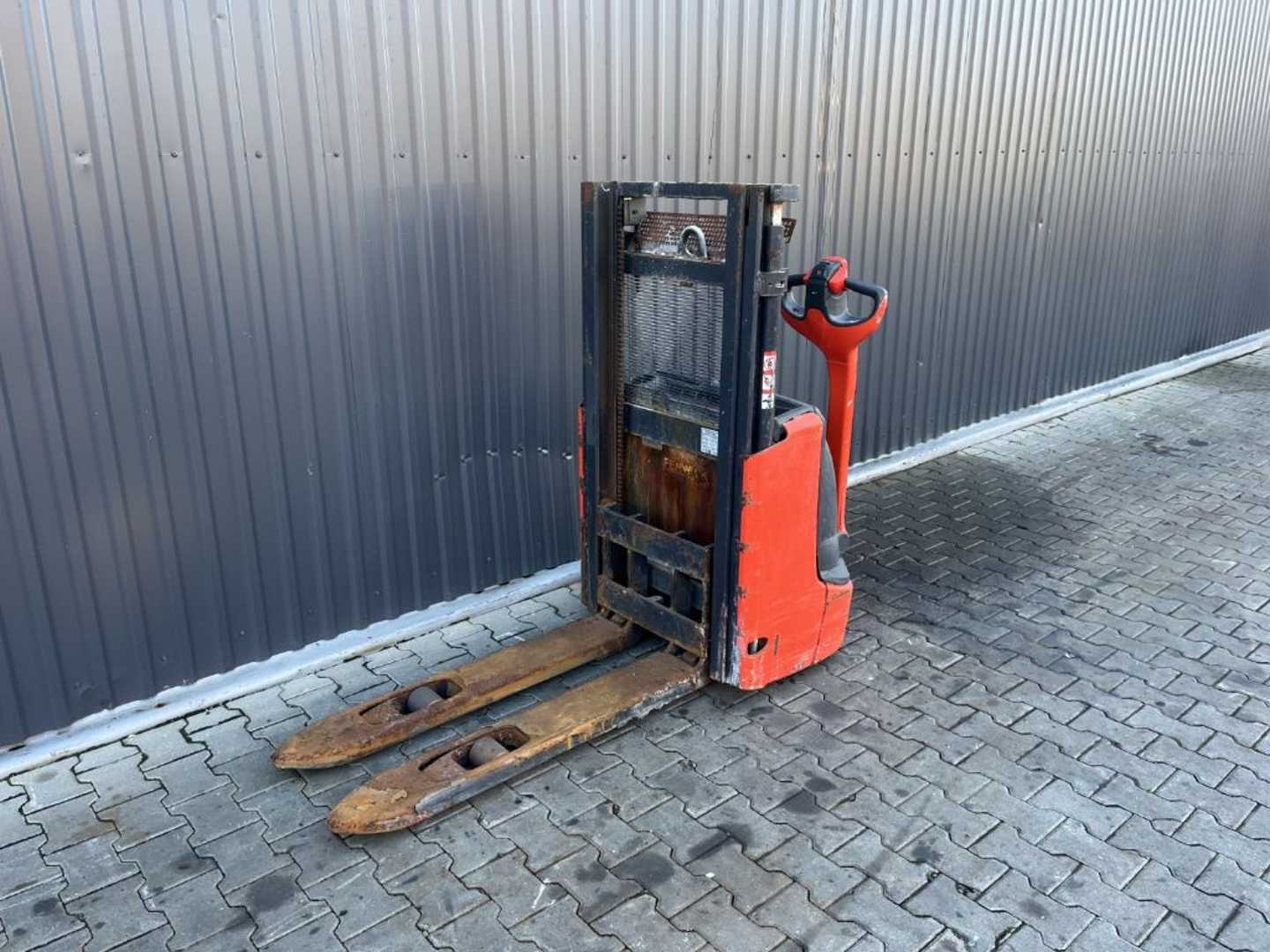 Használt targonca LINDE L10 ELEKTRO HOCHHUBWAGENDEICHSEL (13075975)