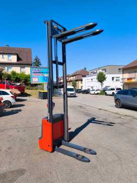 Használt targonca LINDE L12 ELEKTRO HOCHHUBWAGENDEICHSEL (13055559)