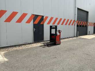 Használt targonca LINDE L12I ELEKTRO HOCHHUBWAGENDEICHSEL (13073785)