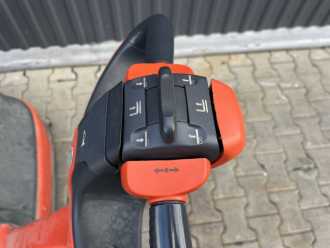 Használt targonca LINDE L12L ELEKTRO HOCHHUBWAGENDEICHSEL (13073449)