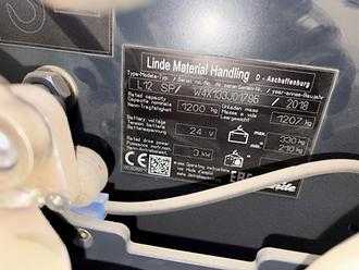 Használt targonca LINDE L12SP ELEKTRO HOCHHUBWAGENFAHRERSTAND (13072593)