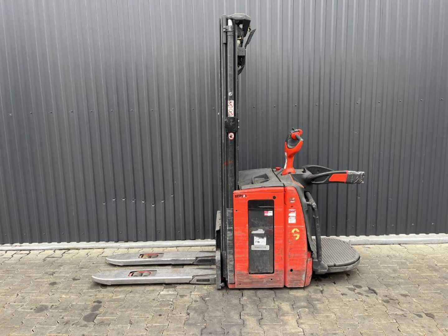 Használt targonca LINDE L14AP ELEKTRO HOCHHUBWAGENFAHRERSTAND (13045037)