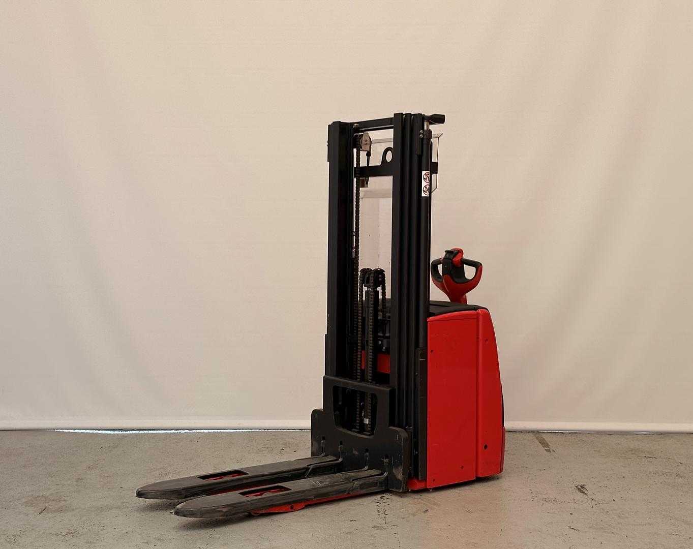 Használt targonca LINDE L14i / UT M02342 ELEKTRO HOCHHUBWAGENDEICHSEL (13058228)