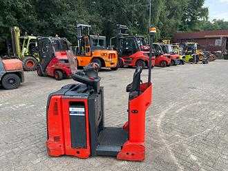 Használt targonca LINDE P 30 C ELEKTRO SCHLEPPER (12735681)