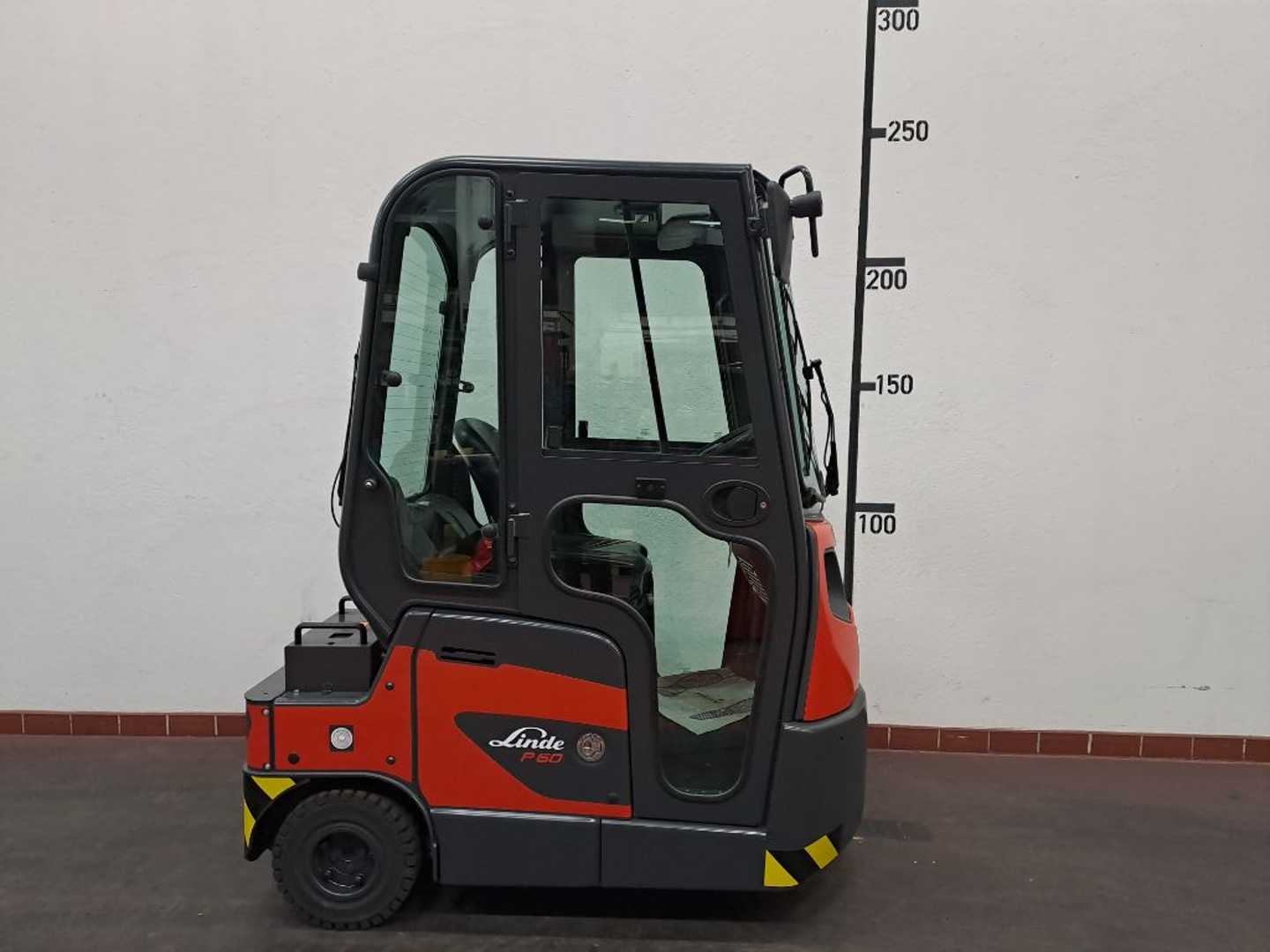 Használt targonca LINDE P 60 : 6.0t (1191-01) ELEKTRO SCHLEPPER (13015878)