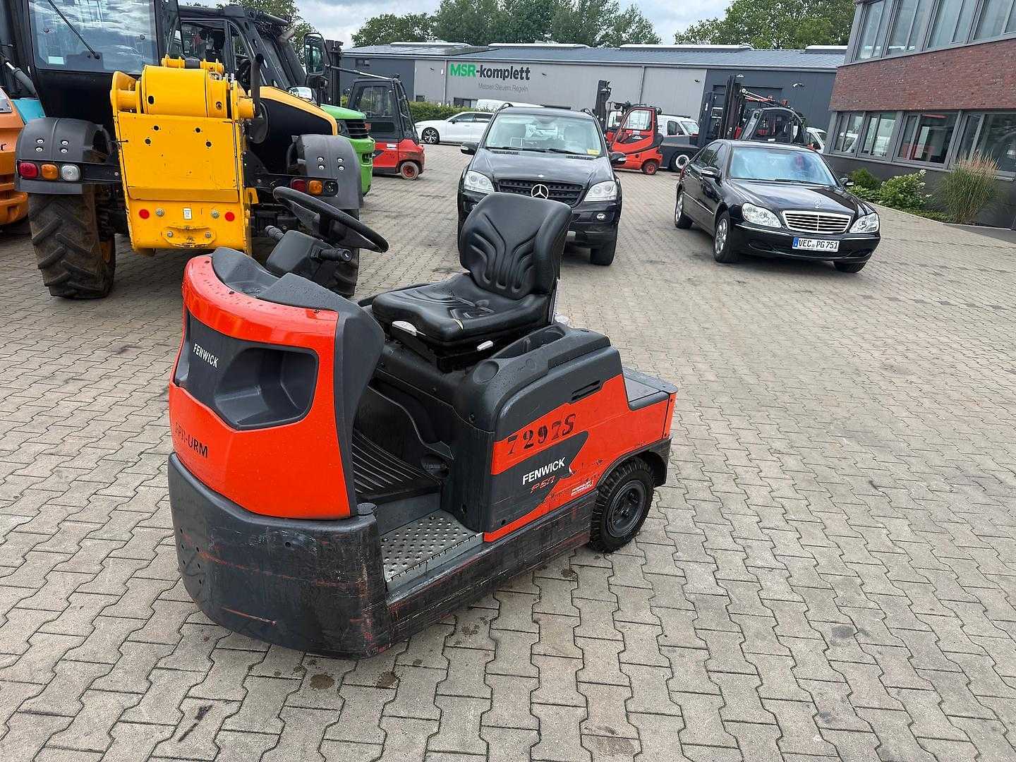 Használt targonca LINDE P 60 ELEKTRO SCHLEPPER (13049911)