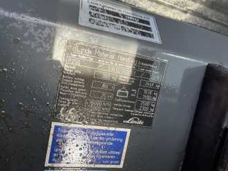 Használt targonca LINDE P250 ELEKTRO SCHLEPPER (13061873)