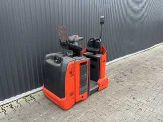 Használt targonca LINDE P30C ELEKTRO SCHLEPPER (13009621) backdrop