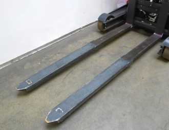 Használt targonca LINDE R 12 B 1120 ELEKTRO SCHUBMASTSTAPLER (12947903)