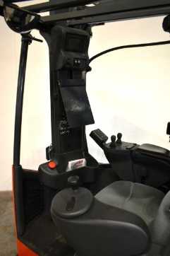 Használt targonca LINDE R 14 X 116-03 ELEKTRO SCHUBMASTSTAPLER (13053530)