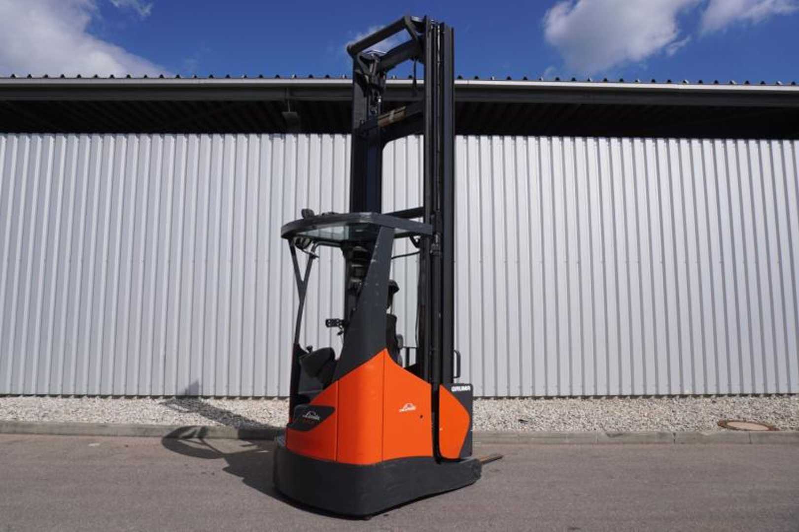Használt targonca LINDE R 17 X ION 116-03 ELEKTRO SCHUBMASTSTAPLER (13052973)