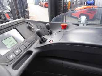 Használt targonca LINDE R12B-01 ELEKTRO SCHUBMASTSTAPLER (13033583)