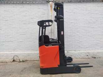 Használt targonca LINDE R12B ELEKTRO SCHUBMASTSTAPLER (12994470)