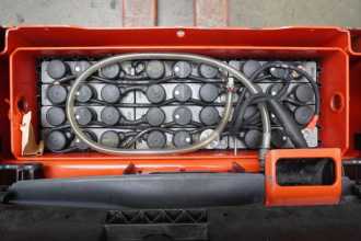 Használt targonca LINDE T 16 1152 ELEKTRO NIEDERHUBWAGENDEICHSEL (13040373)