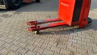 Használt targonca LINDE T 20 AP ELEKTRO NIEDERHUBWAGENFAHRERSTAND (13068167)
