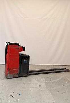 Használt targonca LINDE T20 R ION - 820 mm / UT L00074 ELEKTRO NIEDERHUBWAGENFAHRERSITZ (13042143)