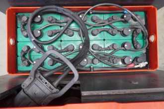 Használt targonca LINDE V 10 5212 ELEKTRO HOCHHUBKOMMISSIONIERER (13057432)