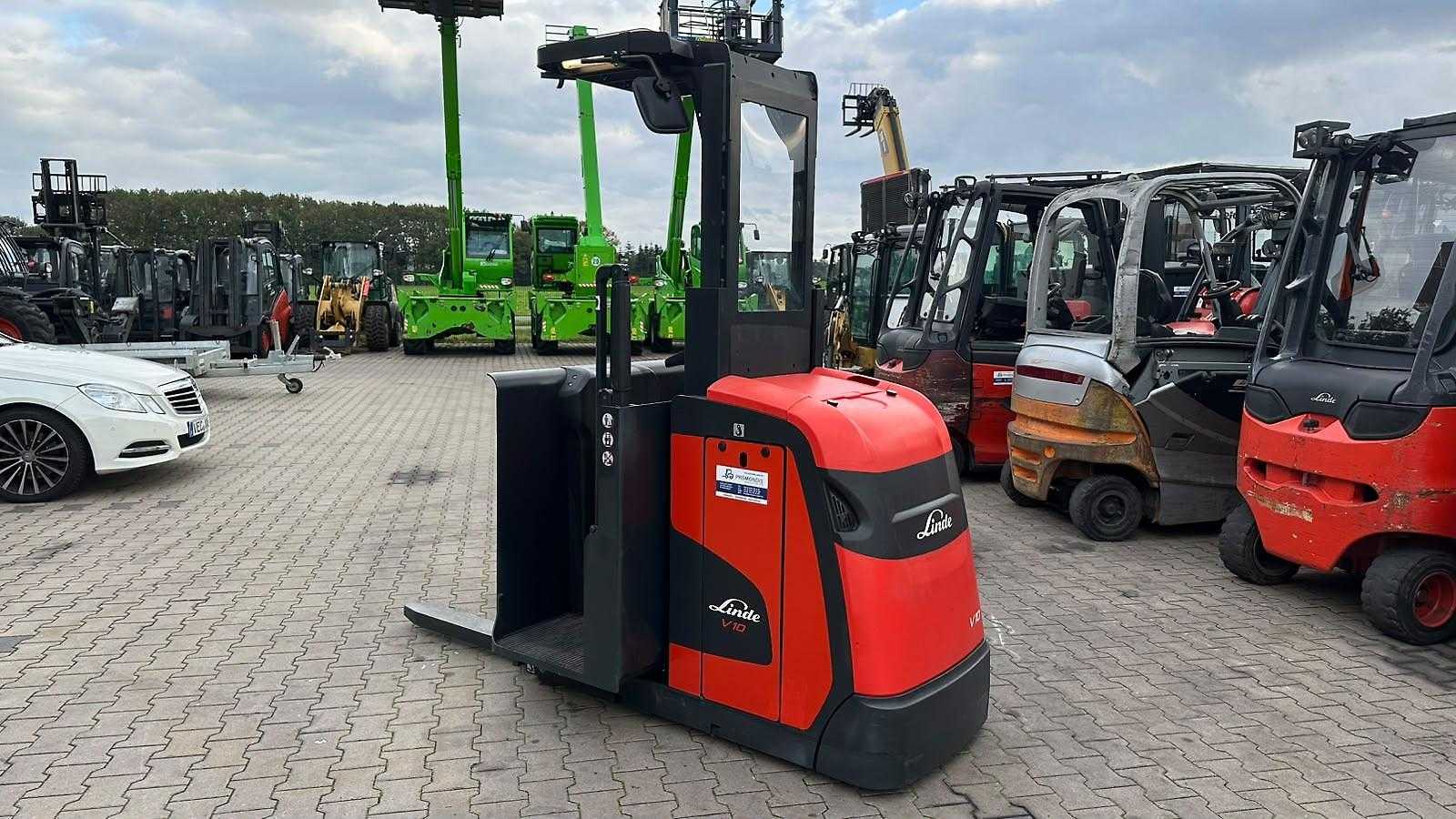 Használt targonca LINDE V 10 nur 17 Stunden ELEKTRO NIEDERHUBKOMMISSIONIERER (13075236)