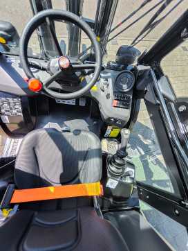 Használt targonca MANITOU MC 30-4 DIESEL GELAENDESTAPLER (12962726)