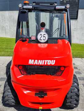 Használt targonca MANITOU MC 30-4 DIESEL GELAENDESTAPLER (12962726)