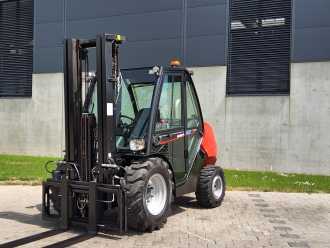 Használt targonca MANITOU MC 30-4 DIESEL GELAENDESTAPLER (13075618)