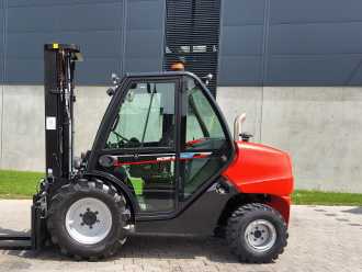 Használt targonca MANITOU MC 30-4 DIESEL GELAENDESTAPLER (13075618)