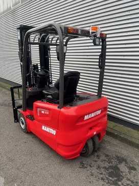 Használt targonca MANITOU ME 316 48V ELEKTRO DREIRADFRONTSTAPLER (13021540)