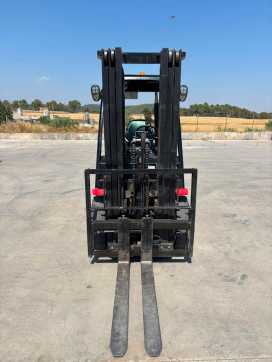 Használt targonca MANITOU MI25D DIESEL VIERRADFRONTSTAPLER (13067374)