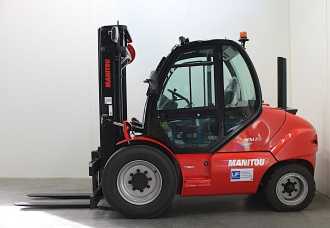 Használt targonca MANITOU MSI 50 D D ST5 S1 DIESEL GELAENDESTAPLER (13067826) backdrop