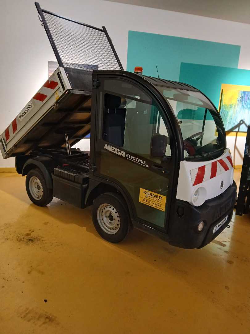 Használt targonca MEGA E-Worker Kipper ELEKTRO FAHRERSITZWAGEN (13065443)